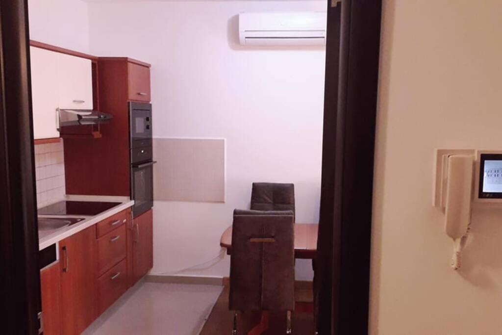 Apartman Franko - Uz Parking Pula Exteriér fotografie