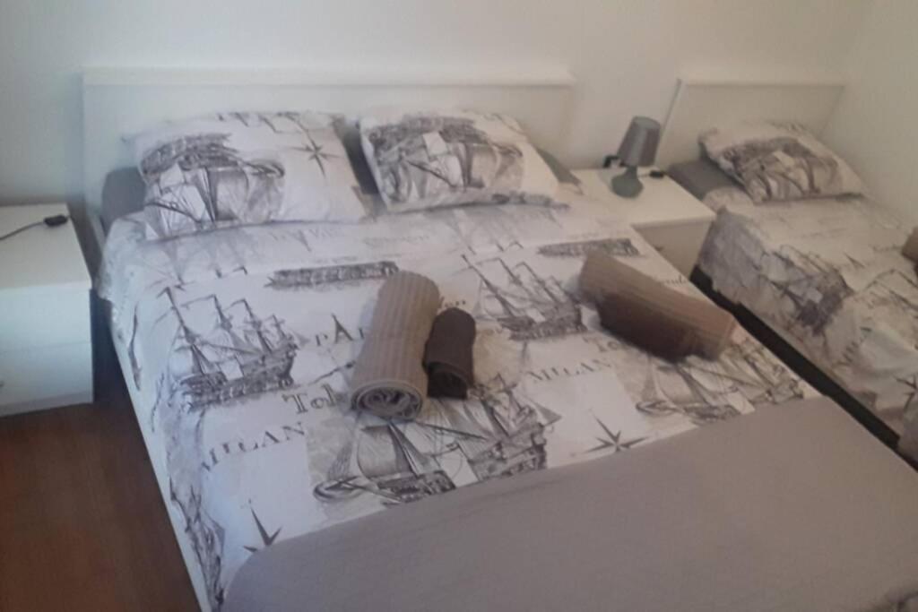 Apartman Franko - Uz Parking Pula Exteriér fotografie