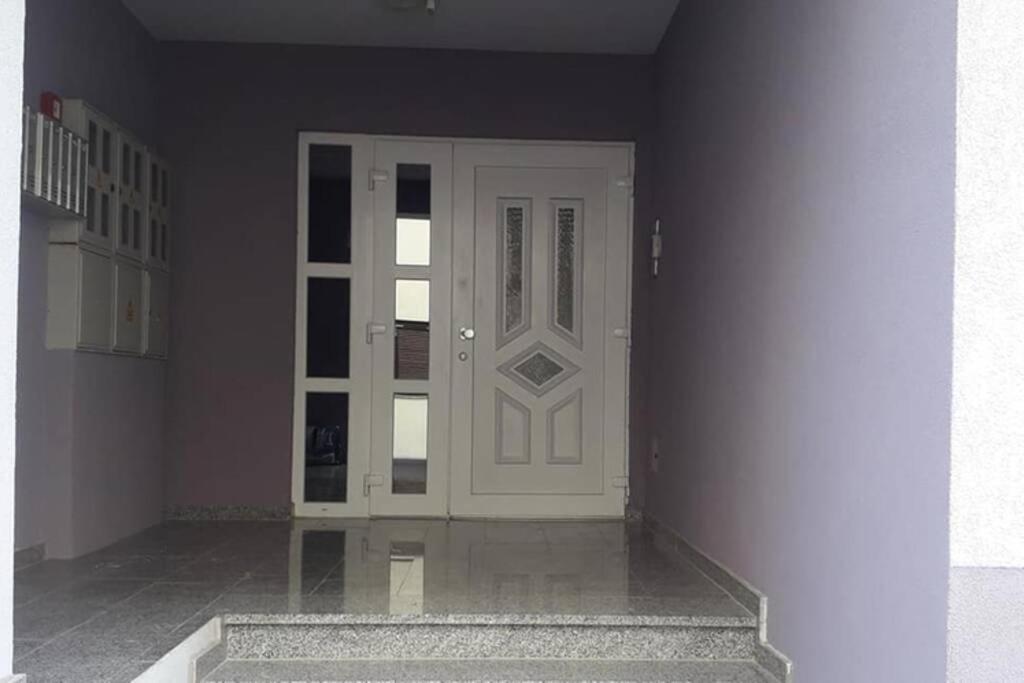 Apartman Franko - Uz Parking Pula Exteriér fotografie